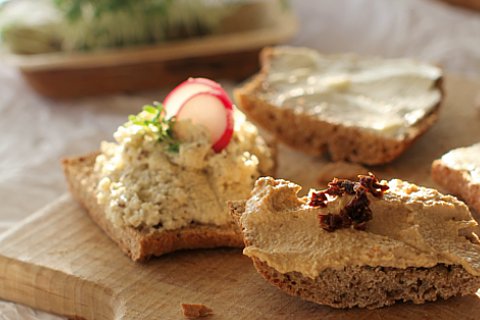 Veganer Cashew-Streichkäse