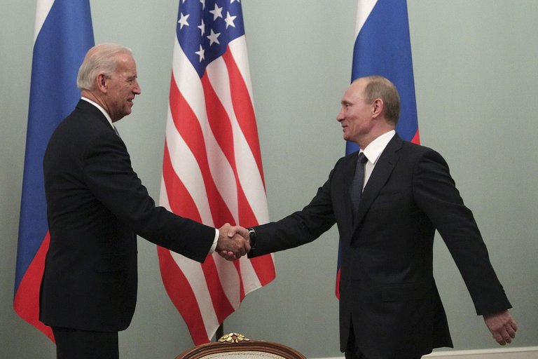 Estados Unidos y Rusia llegaron a un acuerdo para celebrar una reunión cumbre entre Joe Biden y Vladimir Putin | Noticias Internacionales