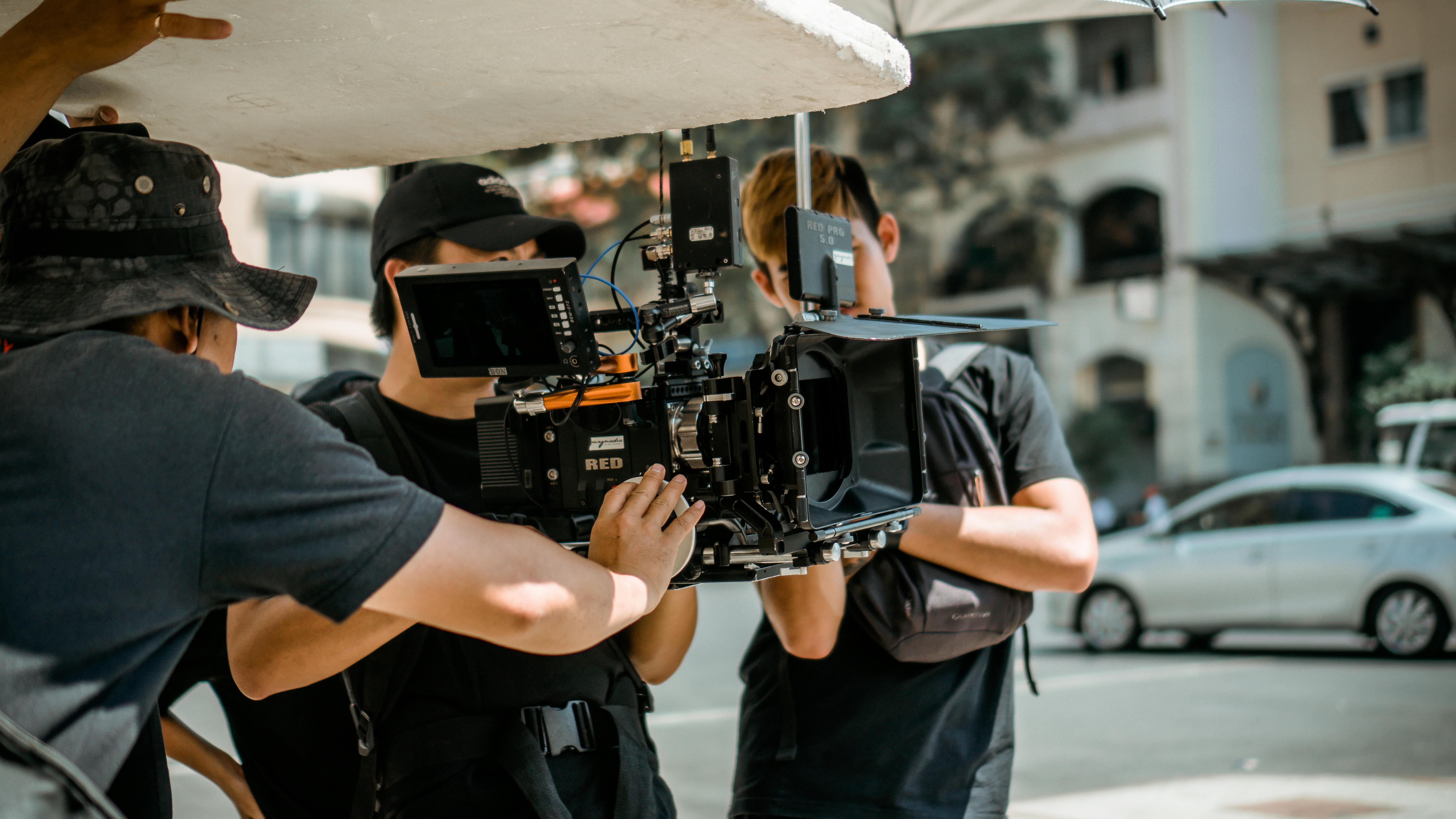 Why Choose a Professional Film Crew in Doha? – Media Square