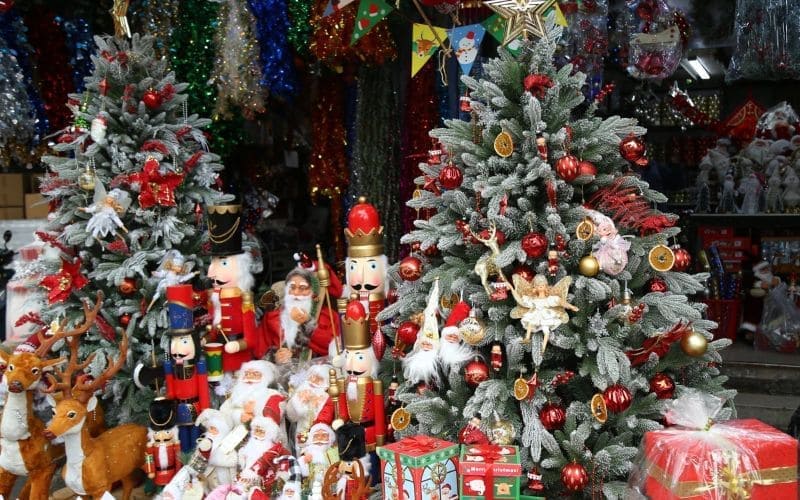 Hé lộ 10+ nơi bán đồ trang trí Noel ở Sài Gòn đẹp, rẻ